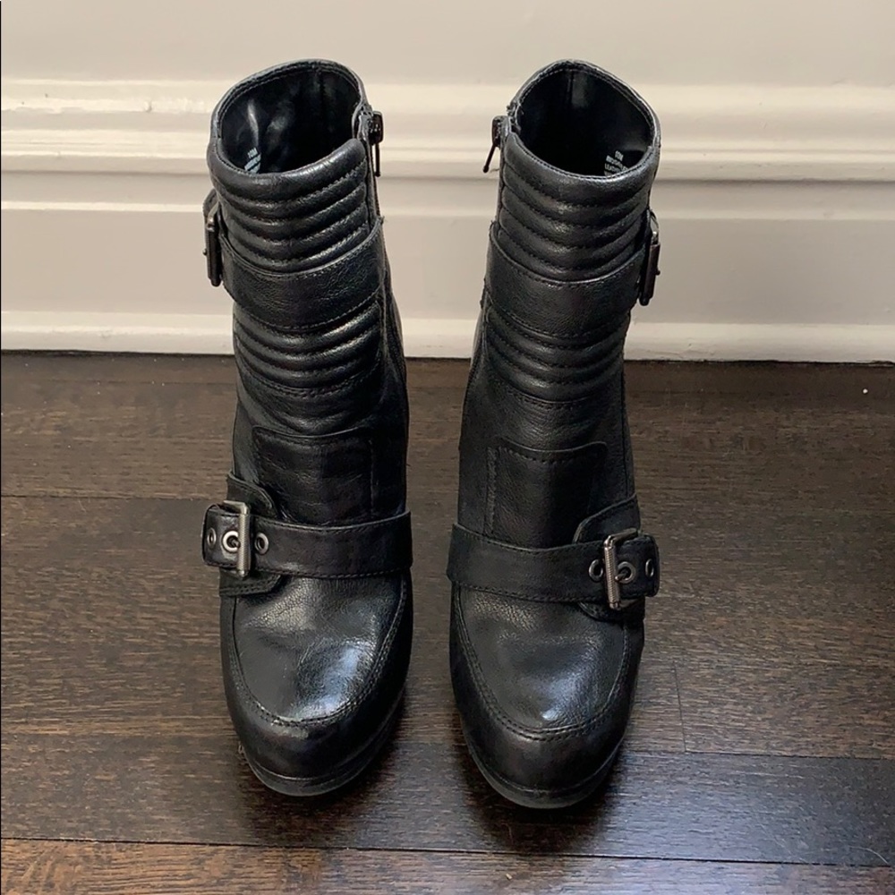Edgy heels